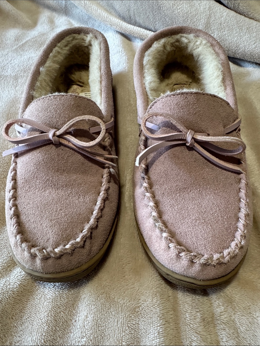 Cozy Suede Moccasin Slippers for Women - Blush Pink